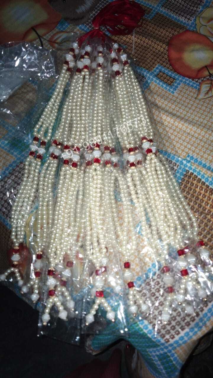 GOD STATUE GARLANDS